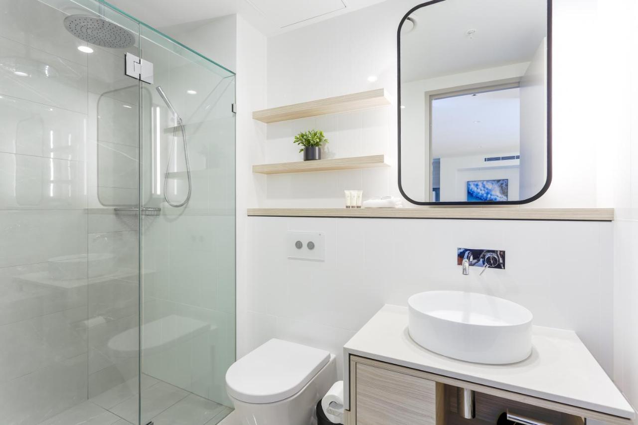 Sea View Beachfront Apartment In Surfers Gold Coast Zewnętrze zdjęcie